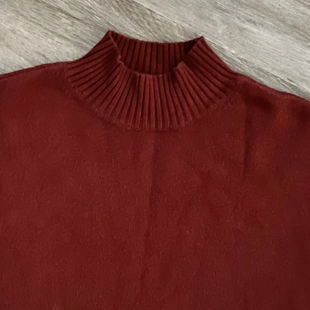 NWOT Cyrus Mock Neck Sweater Vest/Size Medium
